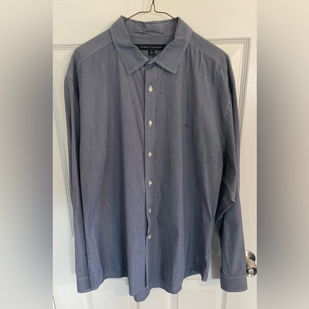 Tommy Hilfiger Men's Button Down Shirt- Blue White Pattern XL